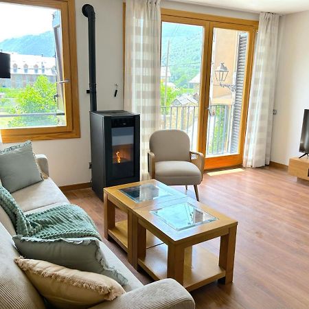 Apartament Al Centre D'Esterri Amb Vistes Uniques By Rural D'Aneu Esterri d'Àneu Kültér fotó
